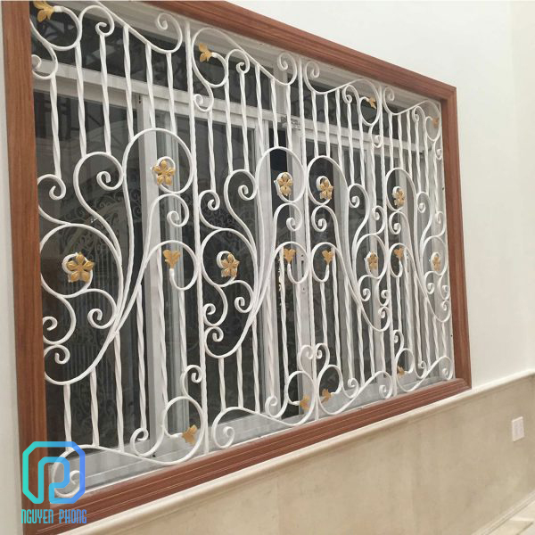 Mẫu khung bảo vệ cửa sổ - hoa sắt cửa sổ đẹp nhất cho biệt thự, nhà phố sang trọng, tinh tế CS008-600x600.jpg