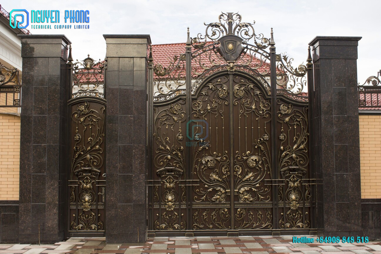 40 MODELS OF MODERN LASER CUT METAL GATES - GATES FOR VILLAS, TOWNHOUSES Classic-gate-design-villa-gate-for-villa-castle.jpg
