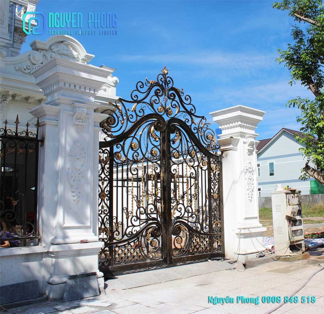 iron-gate-design-catalogue-metal-gate-designs-villa-gate-wrought-iron-gate-1.jpg