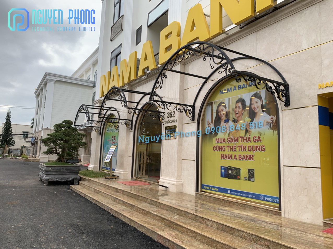 LAN CAN BAN CÔNG, CẦU THANG, MÁI CANOPY SẮT MỸ THUẬT KHÁCH SẠN SANDAL ĐỨC TRỌNG thi-cong-mai-don-canopy-sat-nghe-thuat-nguyen-phong-4.jpg