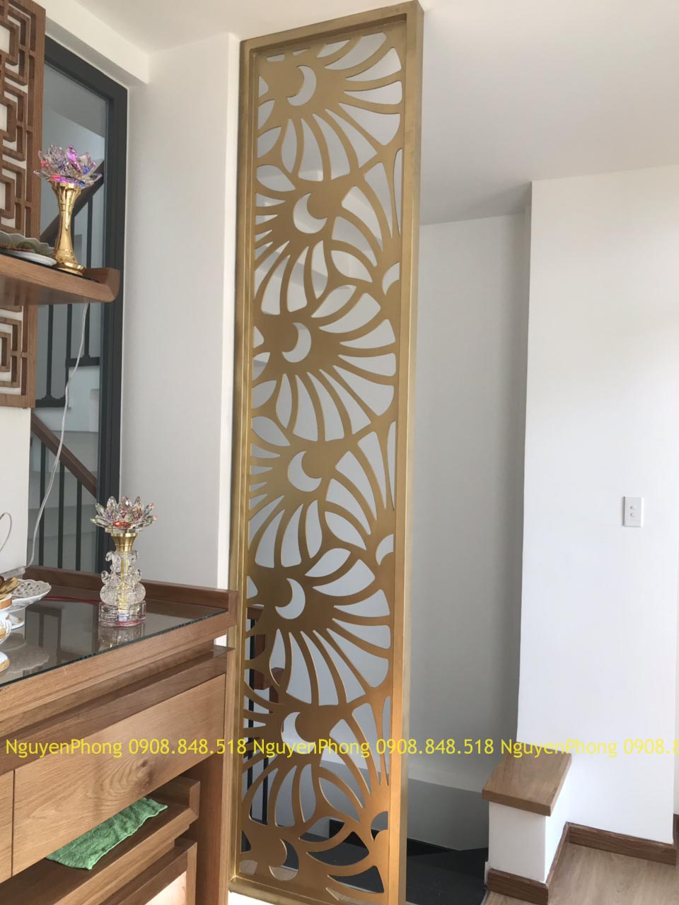 Hoàn thiện sản phẩm CNC và sắt đặc - Công trình Anh Đức - Quận Tân Phú, Tp.HCM thiet-ke-vách-ngan-cnc-vang-gold.jpeg