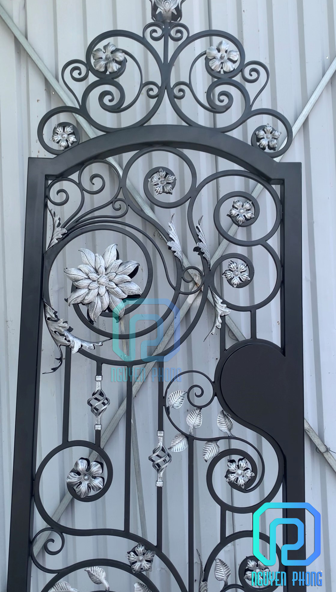 ORDERS FOR WROUGHT IRON GATES FOR PRIVATE HOMES FROM THE ORIGINAL MANUFACTURER IN VIETNAM (Orders from Australia & Spain) wrought-iron-main-gate-iron-gate-design-dip-hot-galvanization-6544.jpg
