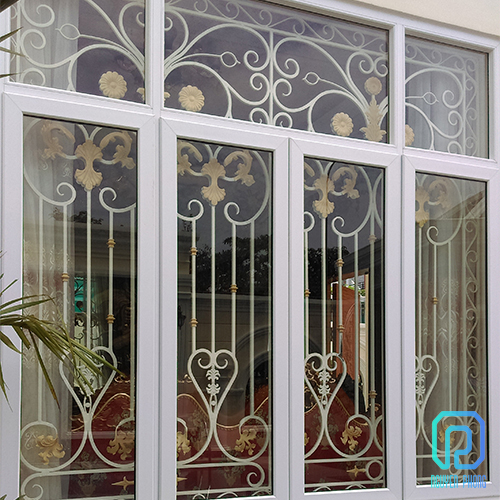 Mẫu khung bảo vệ cửa sổ - hoa sắt cửa sổ đẹp nhất cho biệt thự, nhà phố sang trọng, tinh tế wrought-iron-window-grill-decorative-wrought-iron-grille-11.jpg